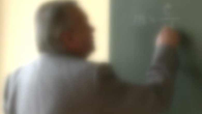 Profesorul pistolar s-a intors la catedra. Acesta a impuscat cu bile de cauciuc un elev, in 2008 Imagine