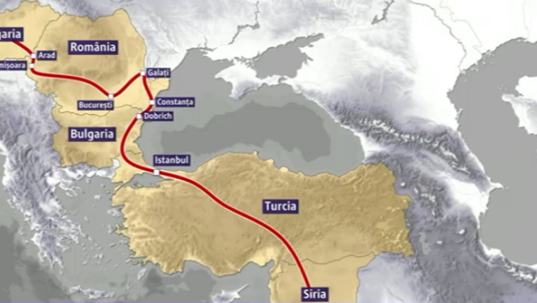 Profitori de pe urma razboiului din Siria. Retea internationala de trafic de persoane, trimisa in judecata Imagine