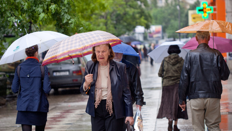 PROGNOZA METEO. Cum va fi vremea la sfarsit de saptamana Imagine