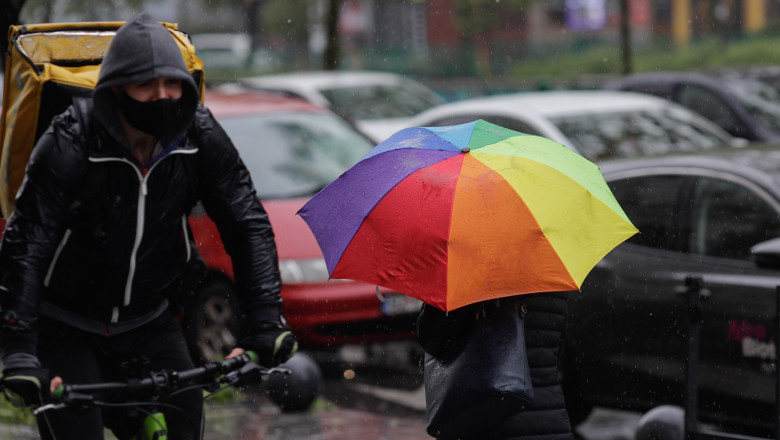 Prognoza meteo. Saptamana viitoare va ploua in toata tara. Urmeaza o perioada cu temperaturi sub cele obisnuite Imagine