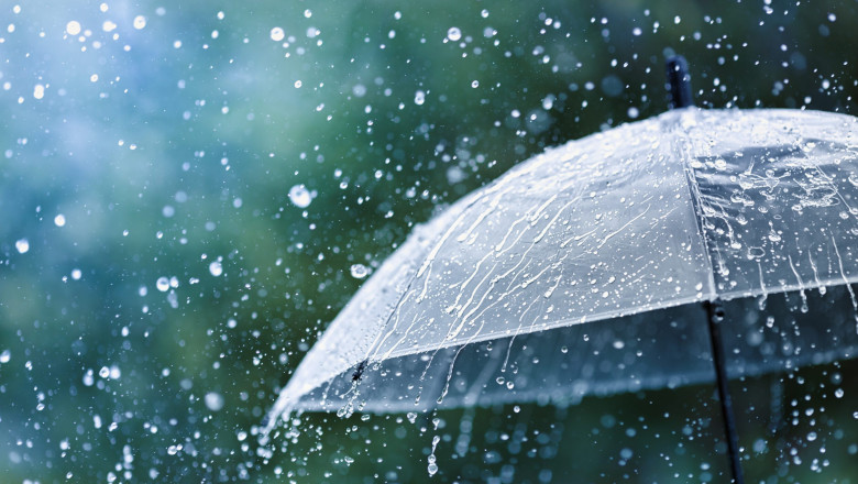 Prognoza meteo. Va fi mai cald, dar vin ploile in toata tara. Zonele in care va ninge Imagine