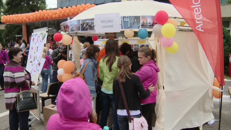 Program estival pentru copii in timpul vacantei. Spectacole de muzica si teatru de papusi in fiecare weekend Imagine