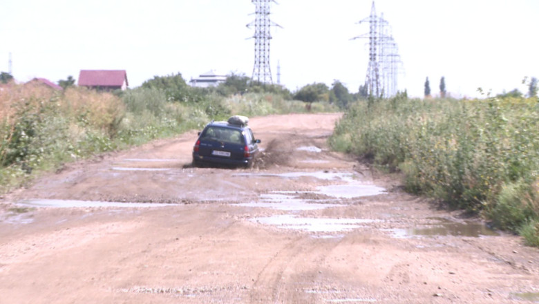 Proiect bun doar pe hartie. Soseaua de centura a Tecuciului este plina de gropi si pietris Imagine