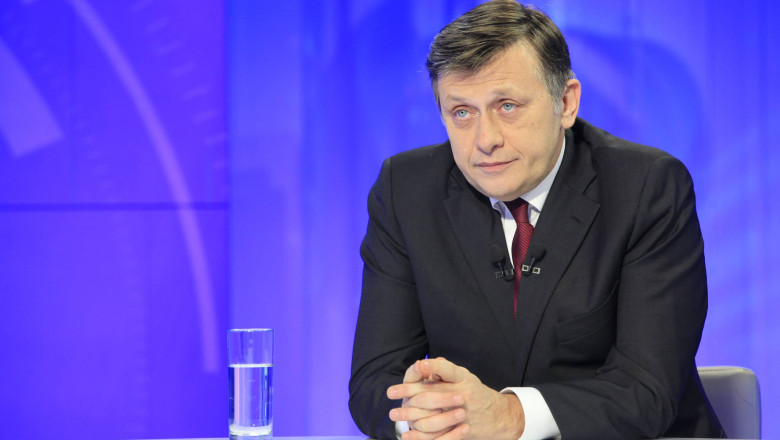 Proiect. C. Antonescu: Prim-ministrul sa fie prezent in fata Senatului o data pe luna pentru dezbateri Imagine