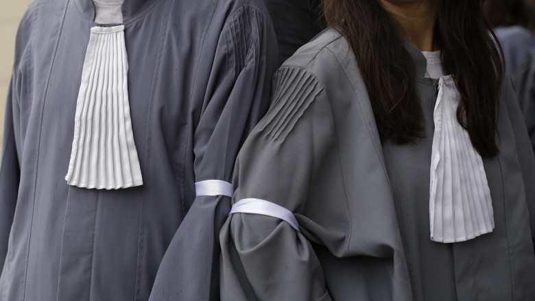 Proiect de lege adoptat de Senat: Grefierii vor primi pensie de serviciu la implinirea varstei standard de pensionare Imagine