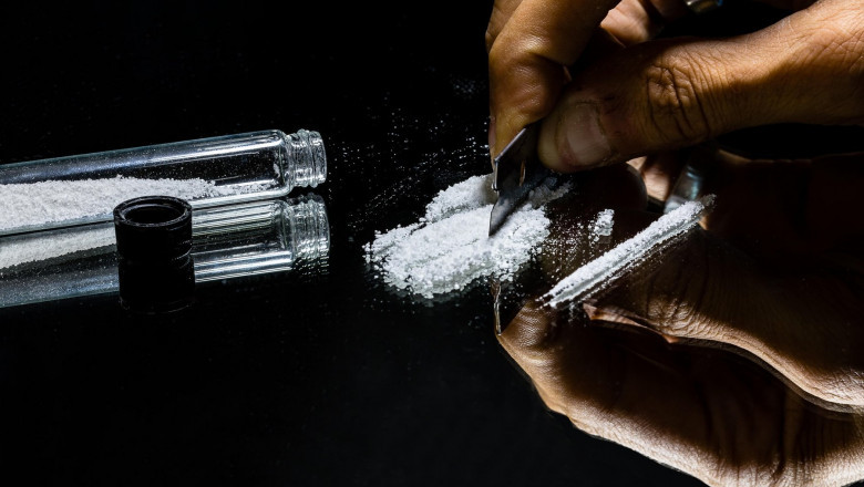 Proiect de lege: Inchisoare de pana la 25 de ani pentru producerea, vanzarea, transportul, detinerea de droguri de mare risc Imagine