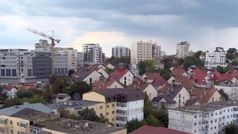 Proiect de lege UDMR: Primariile ar putea cumpara casele executate silit pentru a le inchiria fostilor proprietari Imagine