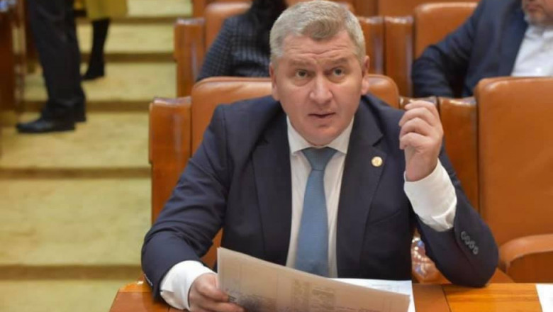 Proiect initiat de un deputat PNL: fostii sefi ai comunismului si fostii lucratori ai Securitatii nu pot candida la functii publice Imagine