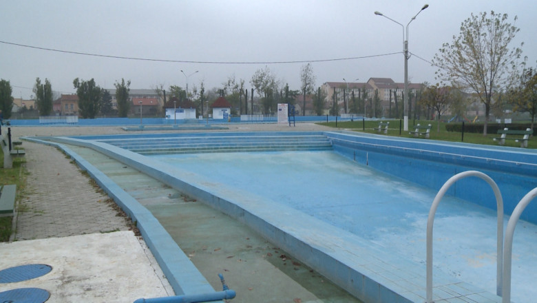 Proiecte fara finalitate. Bihorul, o adevarata tara a apei termale, nu are un parc acvatic pe masura Imagine