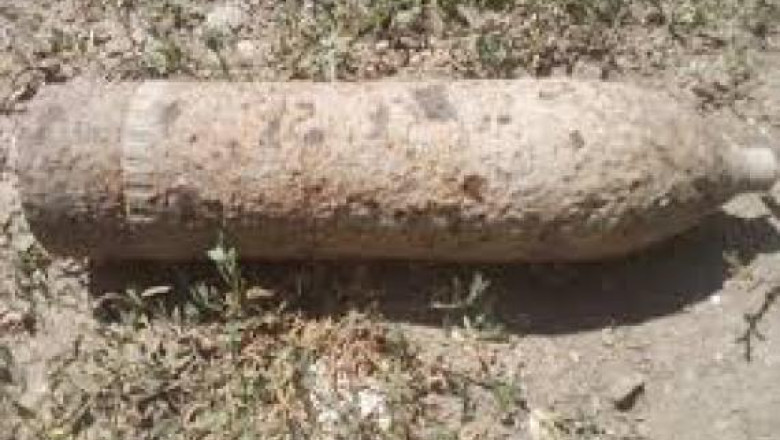 Proiectil explodat intr-un sat din Iasi. Un adolescent a fost ranit Imagine