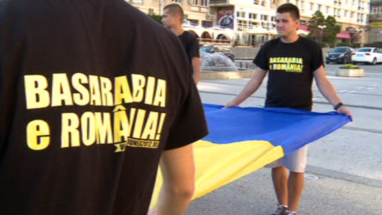 Proiectul de lege „Aducem Basarabia acasa!" mai are nevoie de cinci mii de semnaturi pentru a fi inaintat in Parlament Imagine