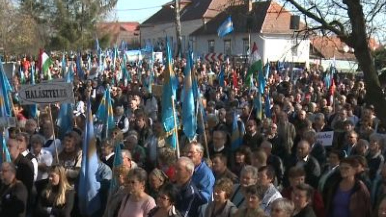 Proiectul privind autonomia tinutului Secuiesc are 100 de articole Imagine