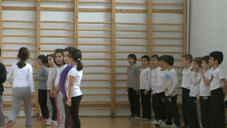 Promisiuni. Elevii vor avea patru ore de sport pe saptamana pana in 2018 Imagine