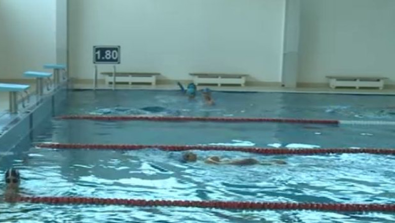 Promisiuni. Primaria Capitalei vrea sa construiasca doua bazine semiolimpice de inot Imagine