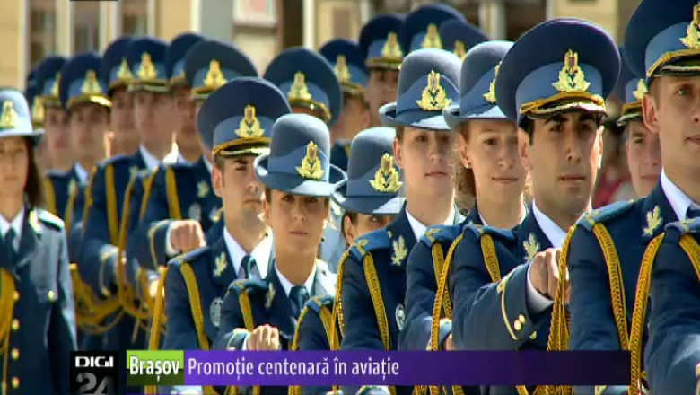 Promotie centenara in aviatie Imagine