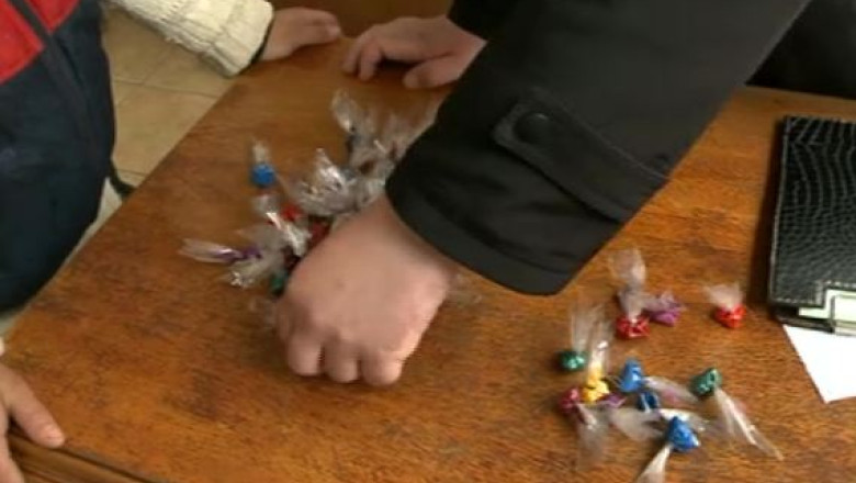 Protectia Consumatorilor: Vopseaua de oua, plina de E-uri Imagine