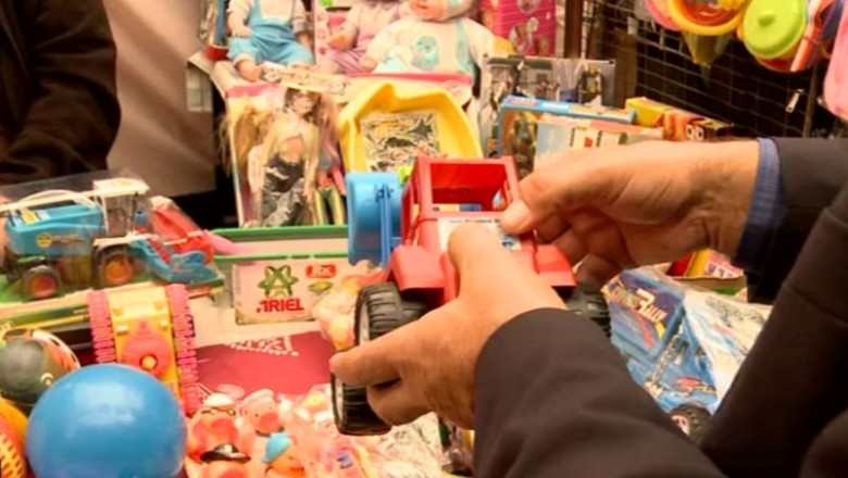 Protectia Consumatorului a impartit amenzi comerciantilor de jucarii din Oradea Imagine
