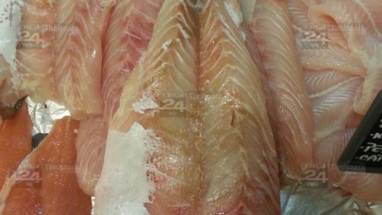 Protectia Consumatorului Timis intervine: peste alterat, mentinut la vanzare intr-un lant de hypermarketuri Imagine