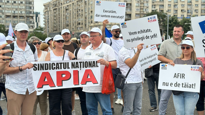 Protest al sindicalistilor in Piata Victoriei: sunt nemultumiti ca masurile Guvernului „afecteaza administrarea fondurilor europene” Imagine