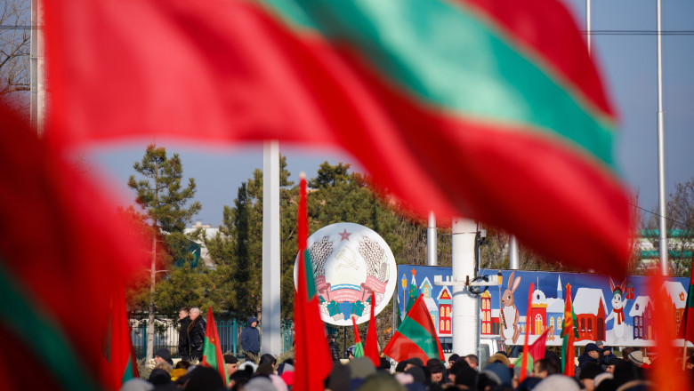 Protest cu steaguri rusesti in Transnistria. Cateva sute de oameni au cerut Chisinaului sa lase „gazul sa treaca” Imagine