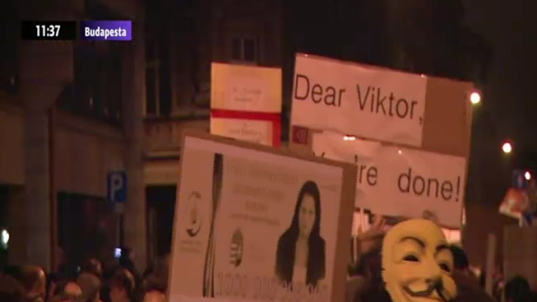 Protest de amploare la Budapesta. Mii de oameni au manifestat impotriva coruptiei din Guvern Imagine