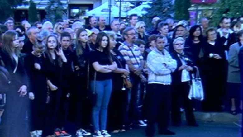 Protest dupa accidentul de pe DN1. 400 de oameni cer masuri pentru siguranta rutiera Imagine