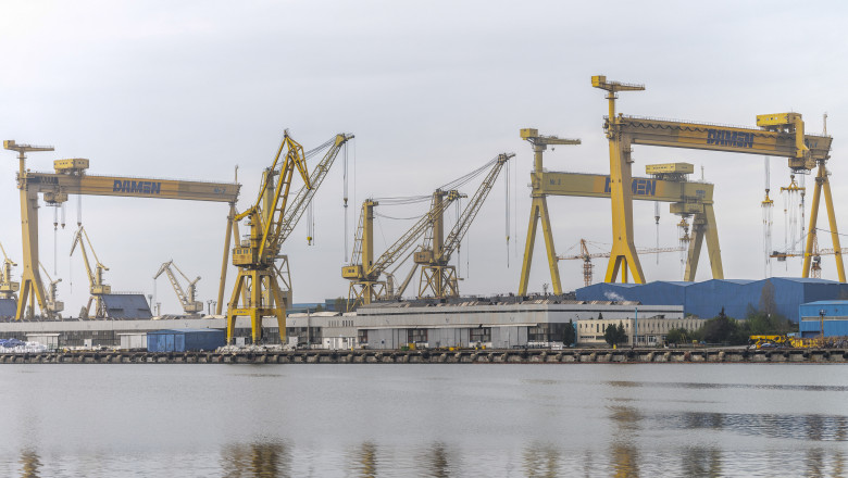 Protest in fata Ministerului Economiei: Sindicatul Navalistul cere redresarea Santierului Naval Mangalia. Discutii cu Bogdan Ivan Imagine