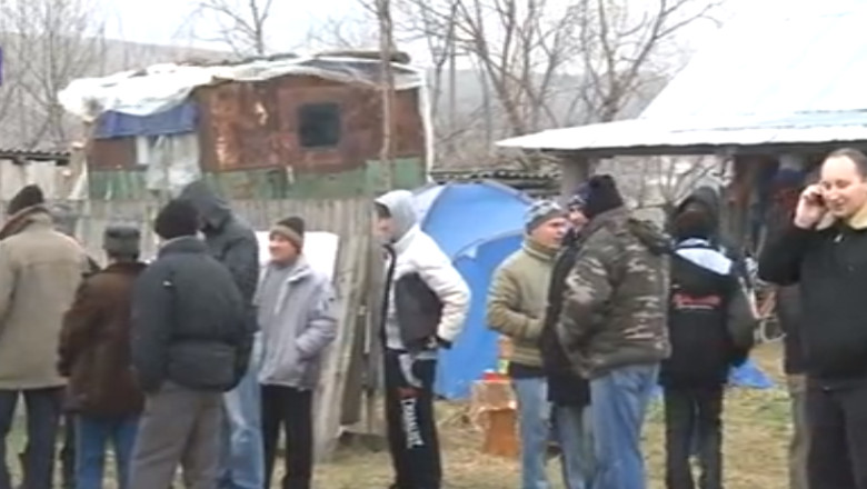 Protest inedit in Pungesti. Oamenii spun ca s-au adunat sa comemoreze eroii Rascoalei de la 1907 Imagine