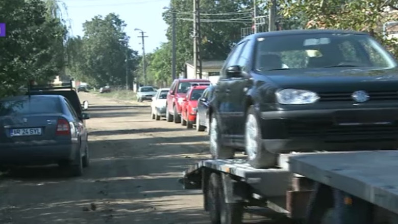 Protest la Arad. Singura strada asfaltata dintr-un intreg cartier e cea pe care locuieste Gheorghe Falca Imagine
