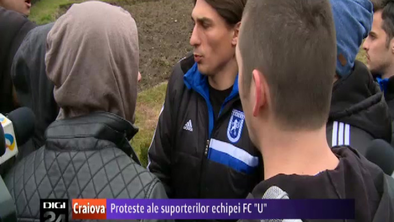 Proteste ale suporterilor echipei FC Universitatea Craiova Imagine