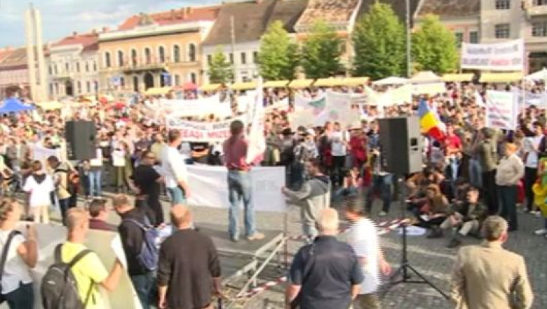 Proteste in majoritatea oraselor din tara fata de proiectul de exploatare de la Rosia Montana Imagine