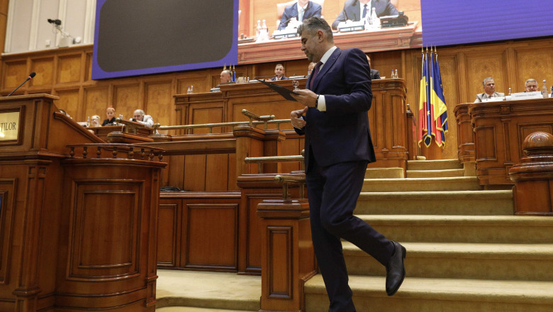Proteste in Parlament la sedinta in care Ciolacu si-a asumat raspunderea pe pachetul de masuri fiscale Imagine
