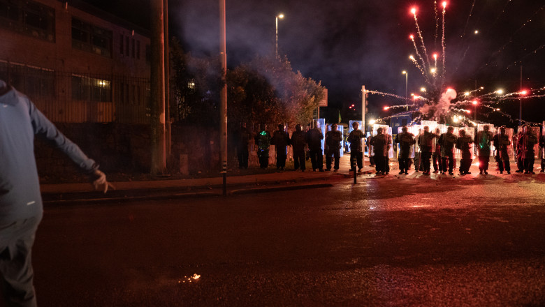 Proteste la Dublin: a treia noapte de manifestatii impotriva imigrantilor Imagine
