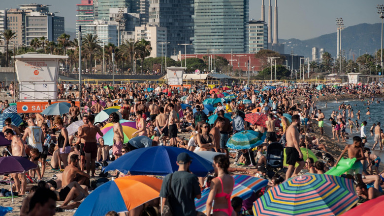 Protestele anti-turism din Spania s-ar putea raspandi in toata Europa. Cum a ajuns turismul in masa sa afecteze direct piata imobiliara Imagine