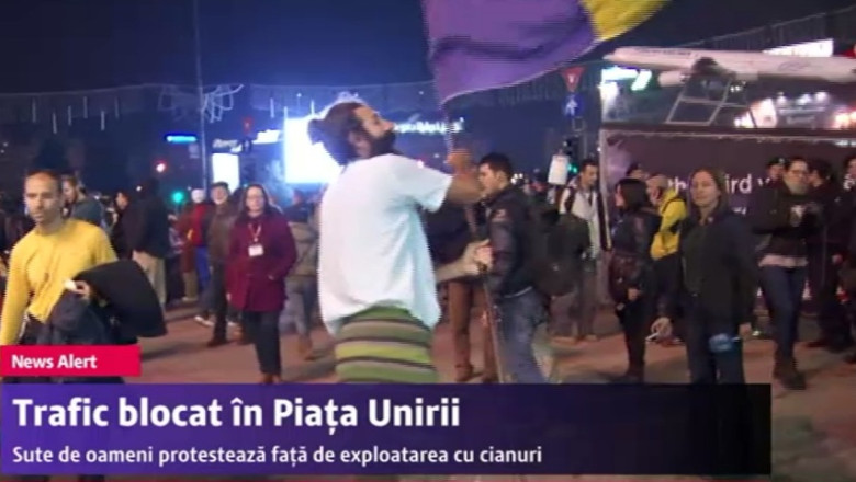 Protestele fata de proiectul Rosia Montana au ajuns la a douasprezecea duminica. Un manifestant a fost dus la sectia de politie Imagine