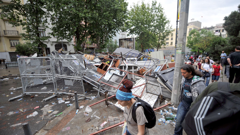Protestele, vazute direct din Turcia: „Toata lumea se indreapta catre piata centrala din Istanbul” Imagine