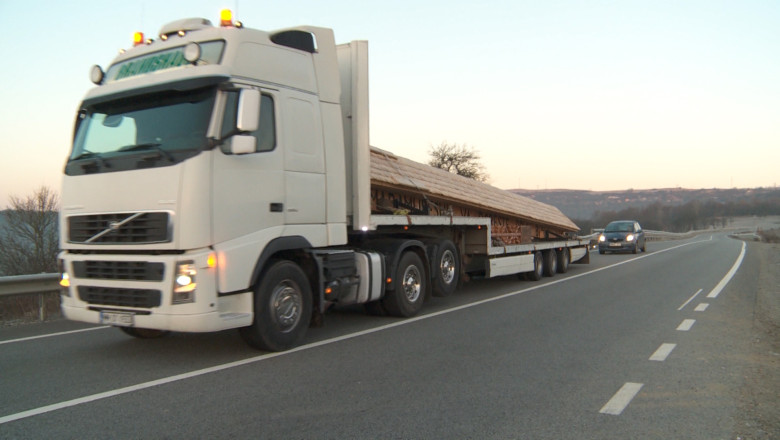 Protestul transportatorilor impotriva impozitului pe diurnele soferilor Imagine
