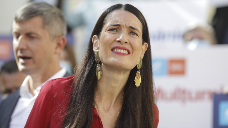 PSD cere USR ca si Clotilde Armand sa isi dea demisia, asa cum a facut seful AEP: "La ea a fost mai grav, s-a angajat pe sine" Imagine