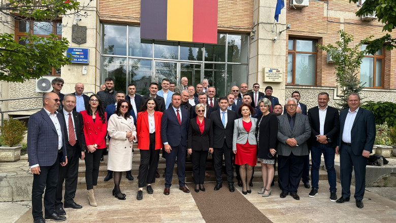 PSD Iasi a depus listele de candidati la locale. Balaniscu spune ca e „omul care il poate scoate pe penalul Mihai Chirica din Primarie” Imagine