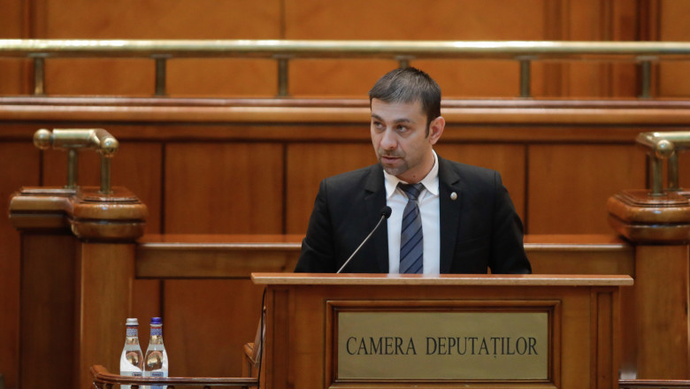 PSD il ataca in rafala pe Rares Bogdan: „Meniurile din restaurantele de fite pe care le frecventeaza nu sunt carti” Imagine