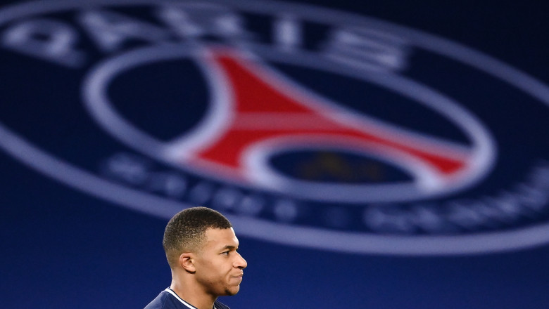 PSG ar fi creat „o armata de troli” pentru a discredita personalitati si chiar jucatori ai echipei. Printre tinte se numara si Mbappe Imagine