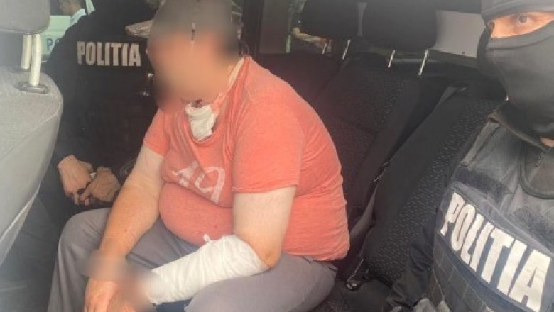 Psihiatrul barbatului care si-a ucis rudele dezvaluie ca il vedea de 3-4 ori pe an: De obicei tatal venea sa ii ia tratamentul Imagine