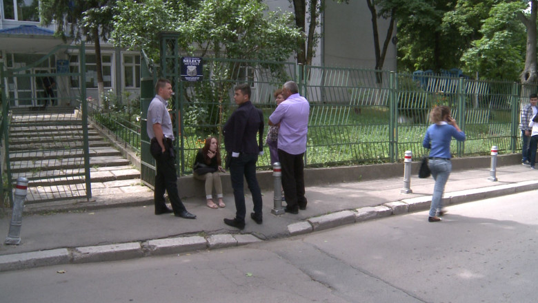 Punct final la Bacalaureat. Elevii au dat astazi proba la alegere a examenului maturitatii Imagine