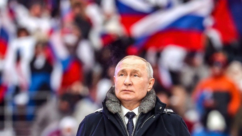 Purtatorul de cuvant al Kremlinului: Vladimir Putin nu a spus pana acum daca va candida din nou la prezidentiale Imagine