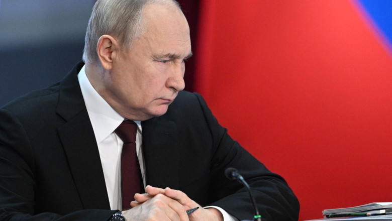 Putin cere noi baze de date biometrice dupa atentatul de la Moscova. 3,2 milioane de oameni au primit cetatenie rusa in „Novorusia” Imagine