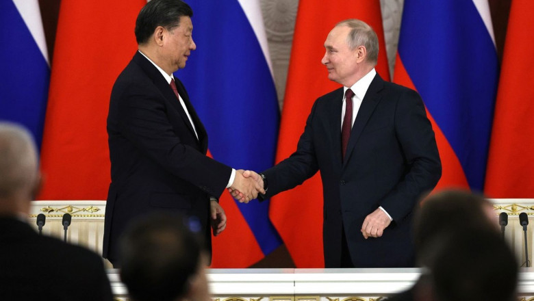 Putin: Cooperarea militara dintre Moscova si Beijing este „din ce in ce mai importanta” Imagine