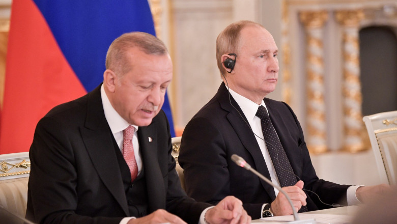 Putin discuta marti cu Erdogan despre exportul de cereale din Ucraina. Zelenski a numit un nou sef al Serviciului de Securitate Imagine