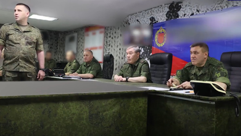 Putin l-a trimis pe front pe seful armatei, generalul Gherasimov. Ce urmareste liderul de la Kremlin Imagine