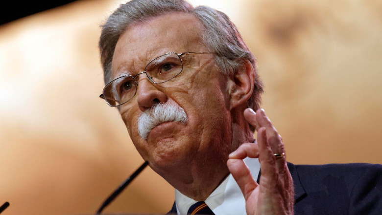 Putin risca sa "isi supraaprecieze cartile" continuand sa refuze o incetare a focului de durata, spune fostul consilier al lui Trump Imagine