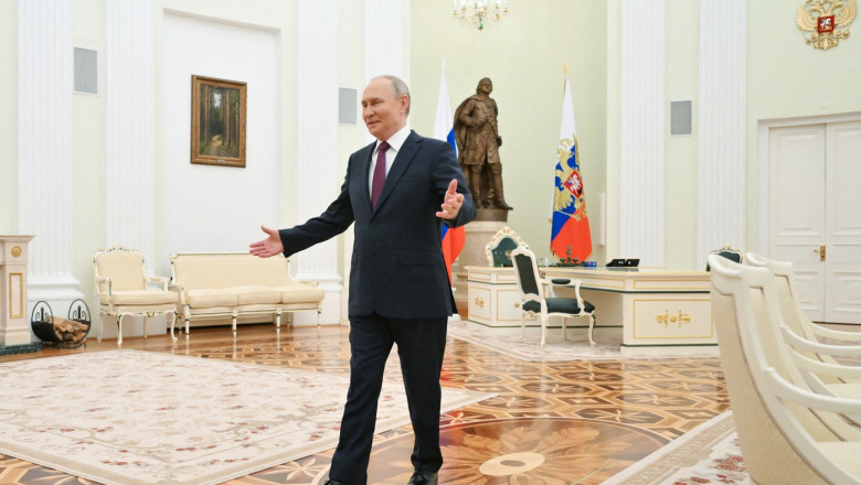 Putin se declara pregatit pentru negocieri cu Kievul „fara conditii prealabile”, anunta Kremlinul Imagine